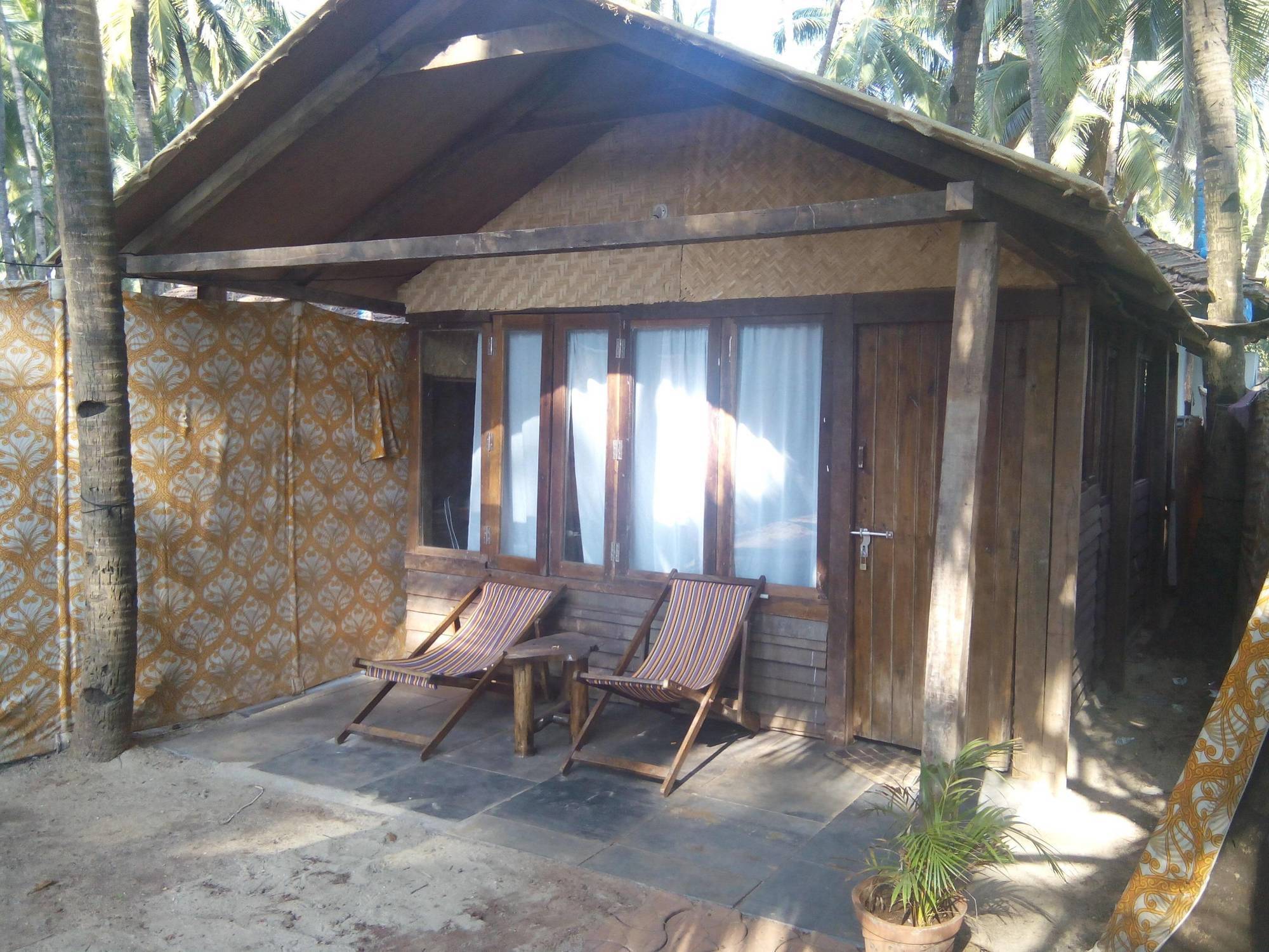 Cafe Del Mar Beach Bungalows Hotel Palolem Buitenkant foto